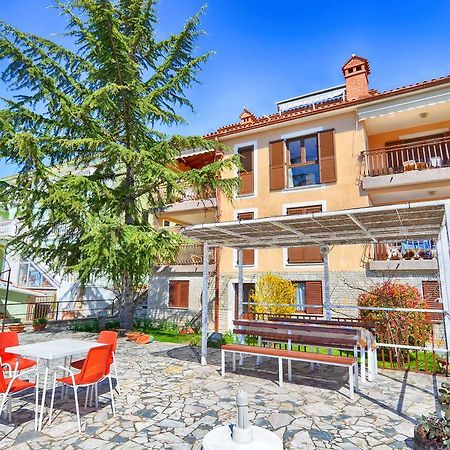 Apartments Creska 629 Рабац Екстериор снимка