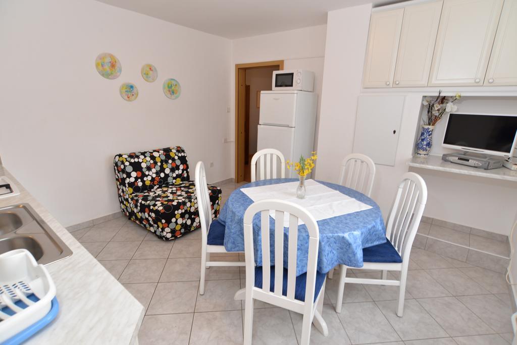 Apartments Creska 629 Рабац Екстериор снимка