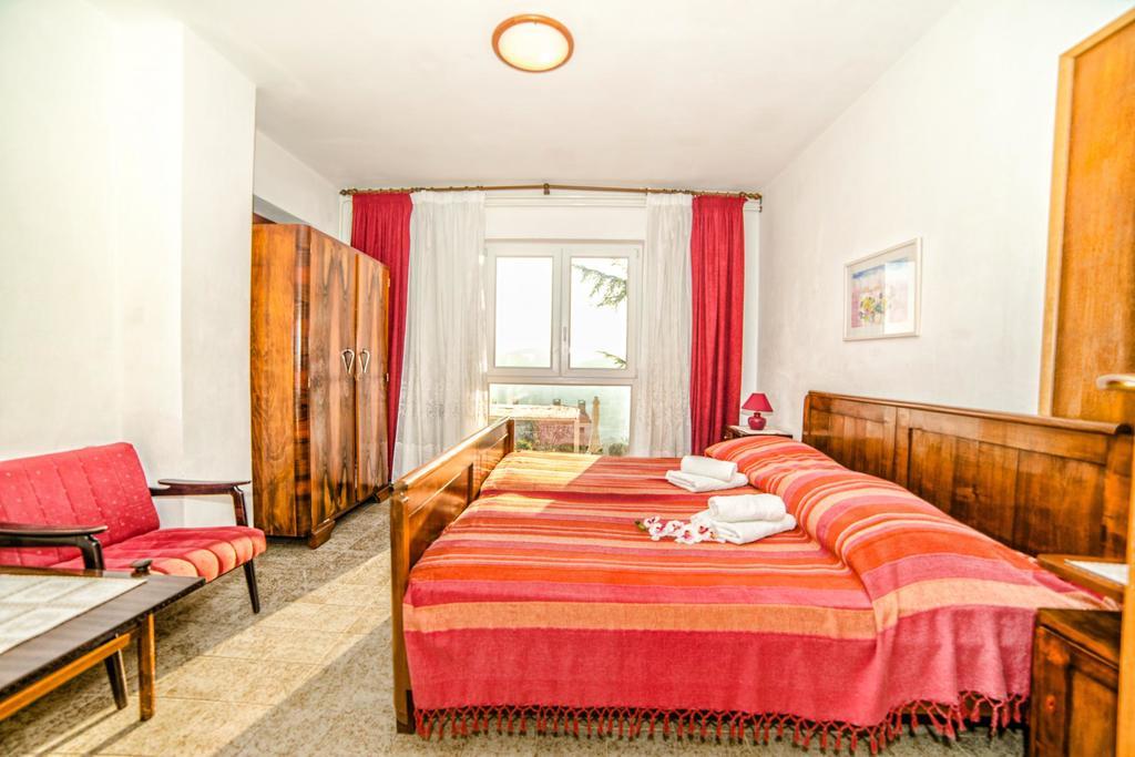 Apartments Creska 629 Рабац Екстериор снимка