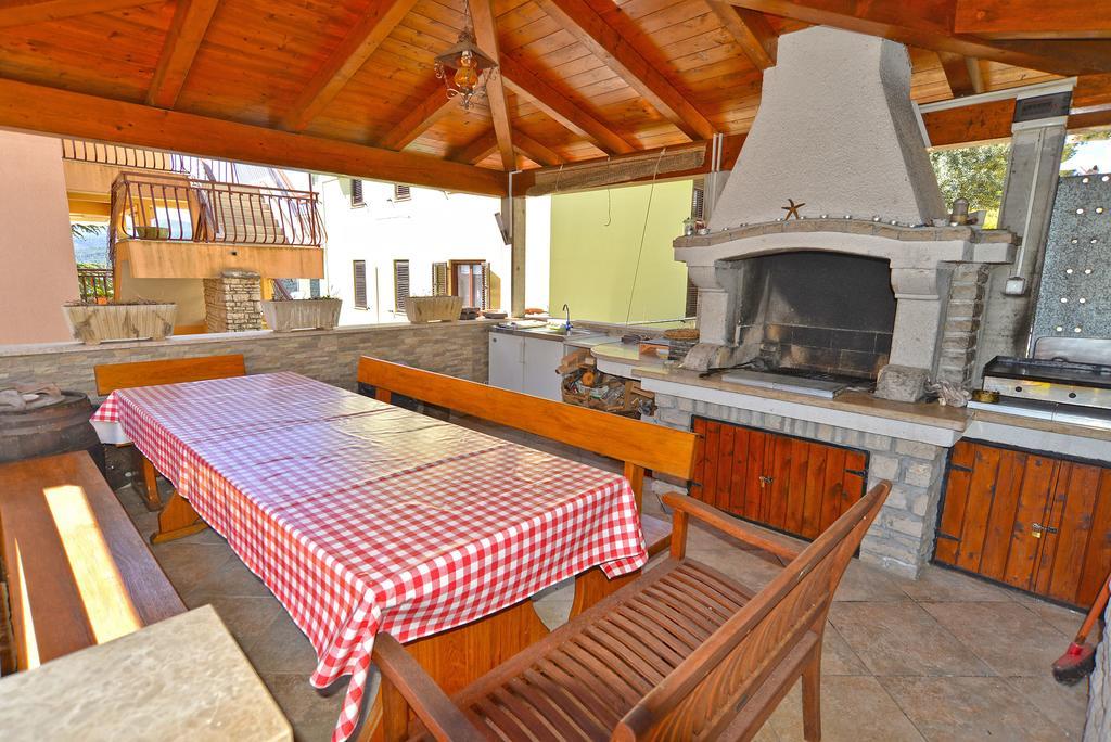Apartments Creska 629 Рабац Екстериор снимка