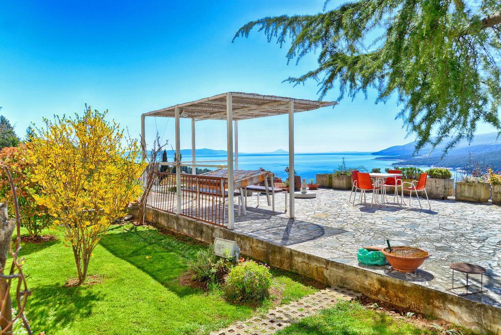 Apartments Creska 629 Рабац Екстериор снимка