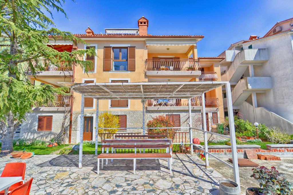 Apartments Creska 629 Рабац Екстериор снимка