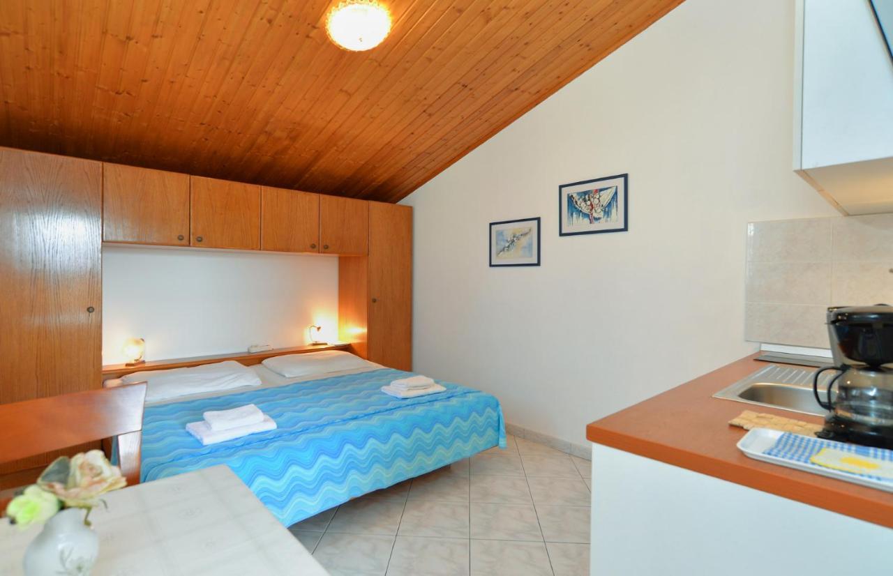 Apartments Creska 629 Рабац Екстериор снимка